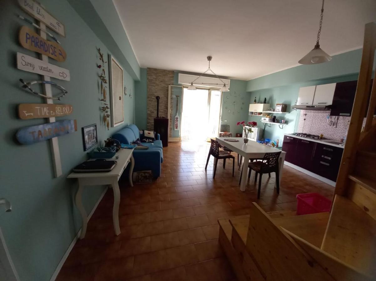 Villa Paradise à Giardini-Naxos Extérieur photo